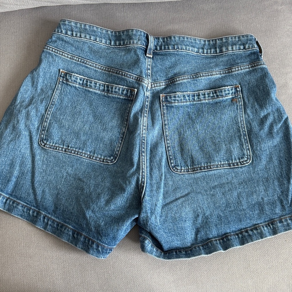 Madewell The Denim Emmett Short: Patch Pocket Edition Size 14 W - Picture 8 of 8